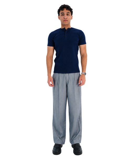 color:gray