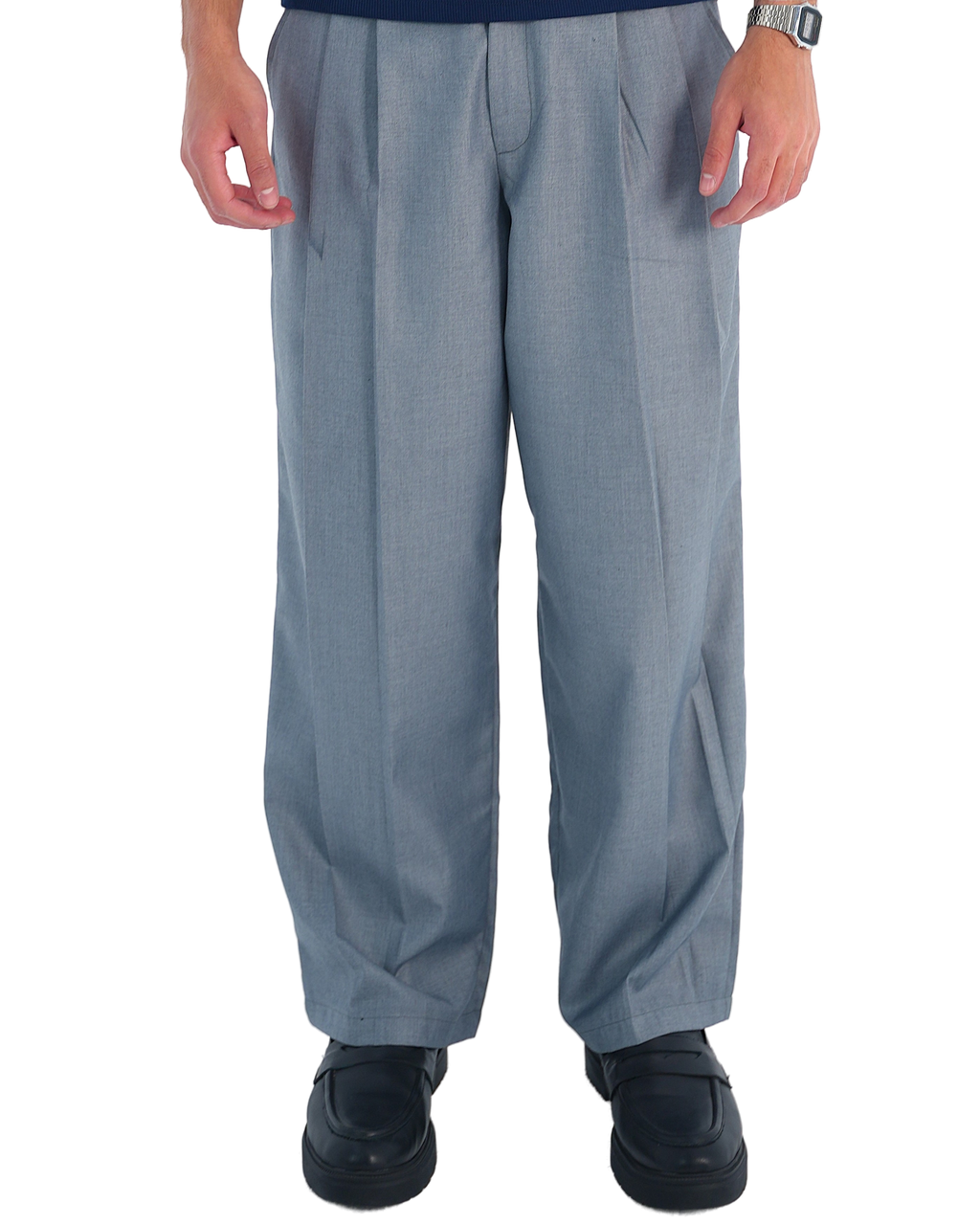 color:gray