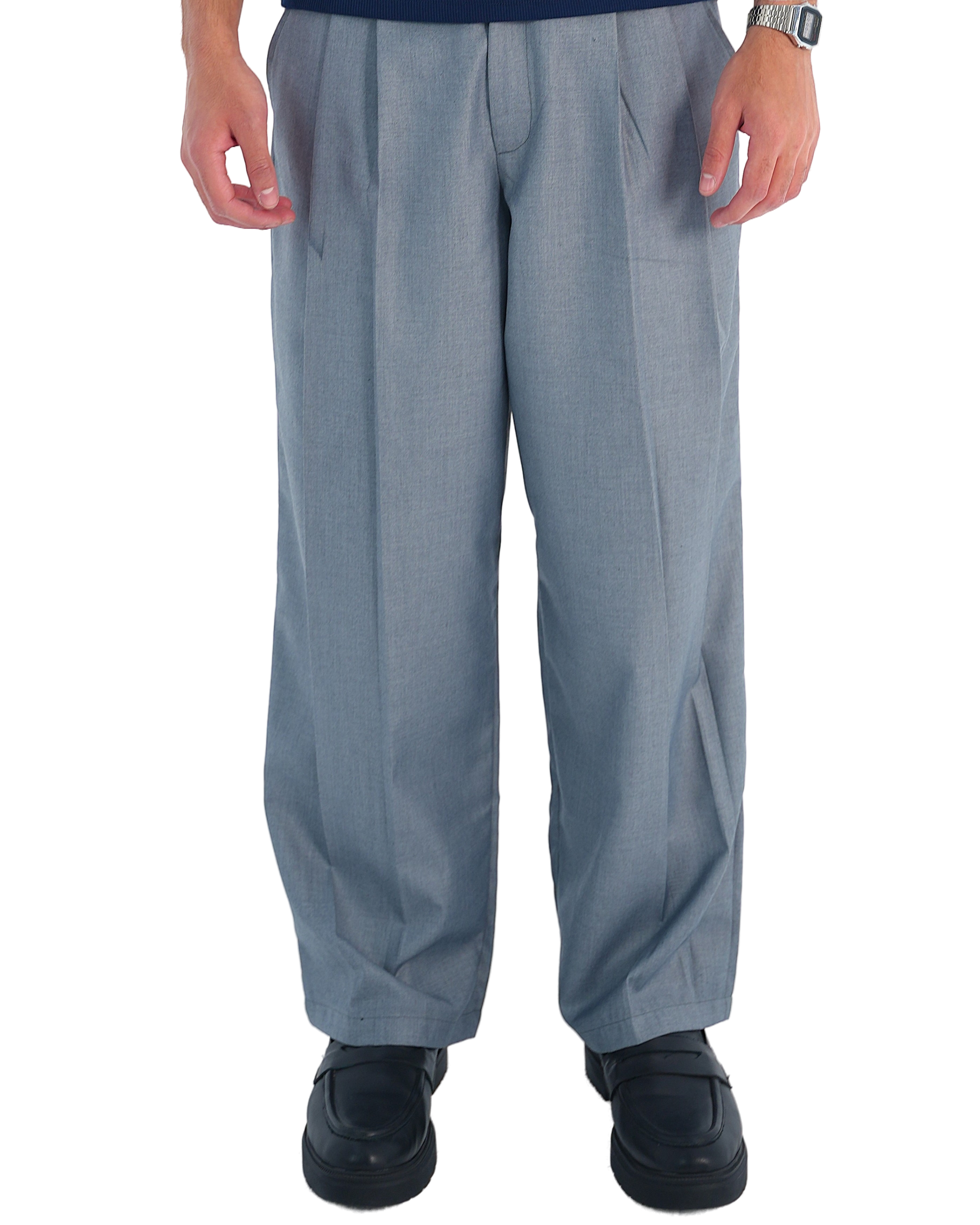 color:gray