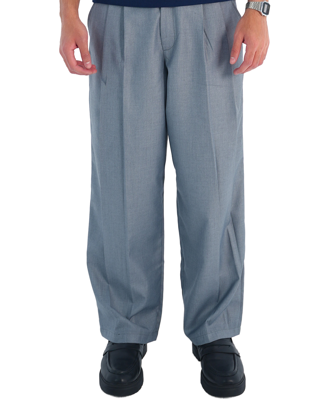 color:gray