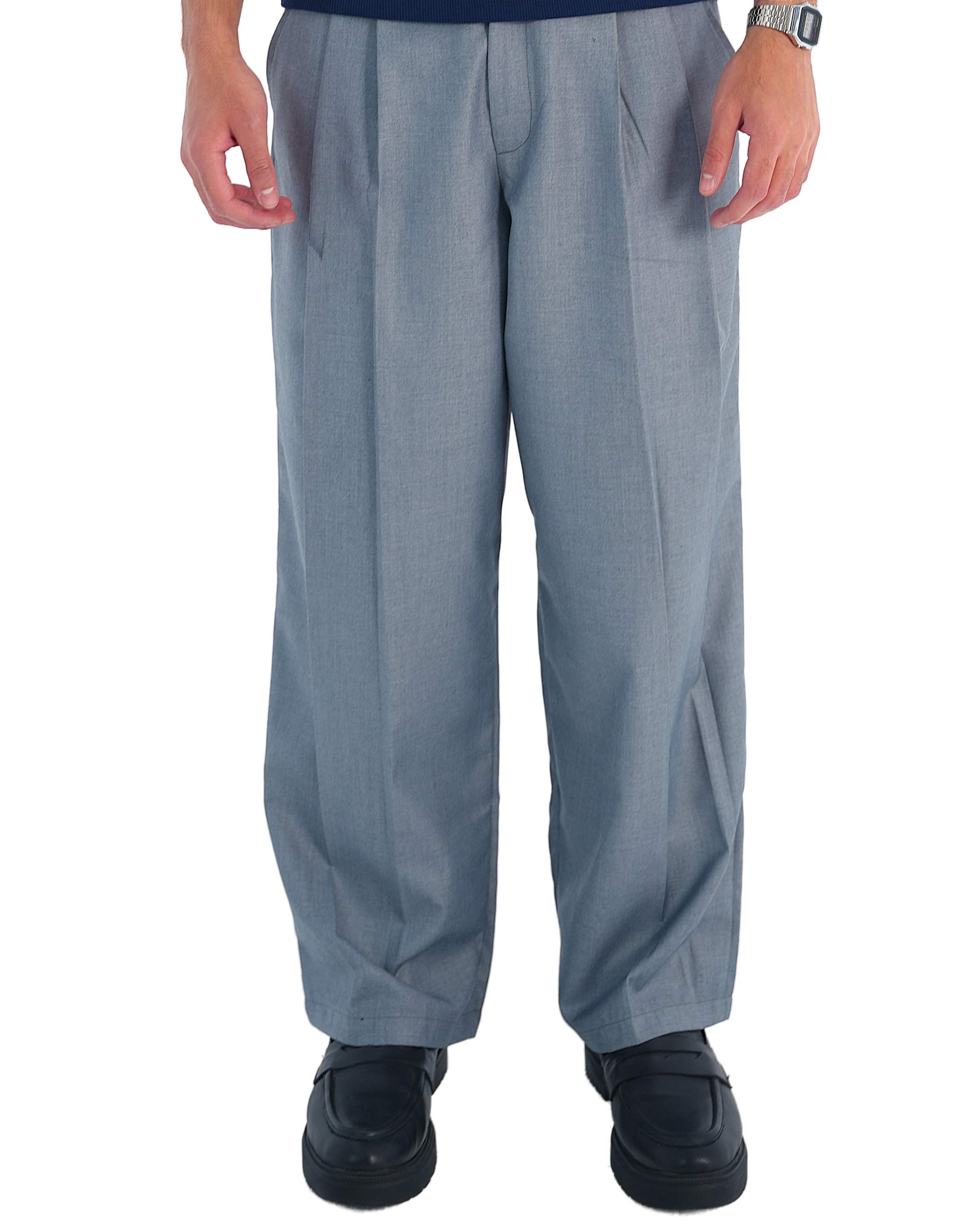 color:gray
